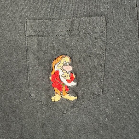 Disney Grumpy Dwarf T-Shirt Youth S Pocket Black Snow White And Seven Dwarfs. - Picture 3 of 6
